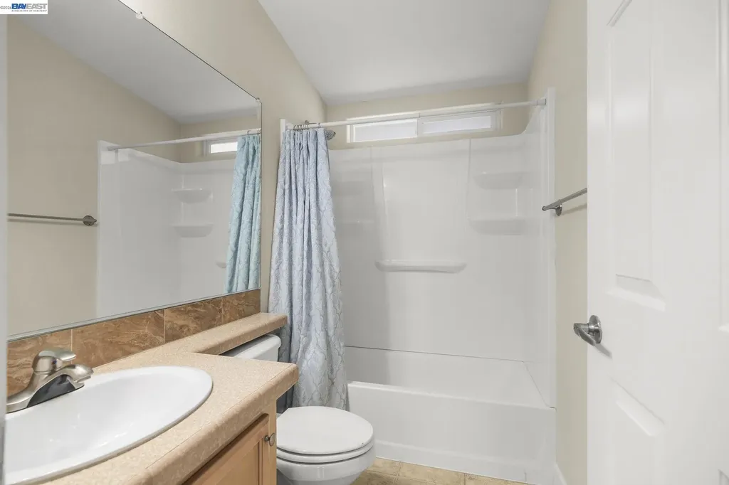3263 Vineyard Ave., #187 Pleasanton CA 94566