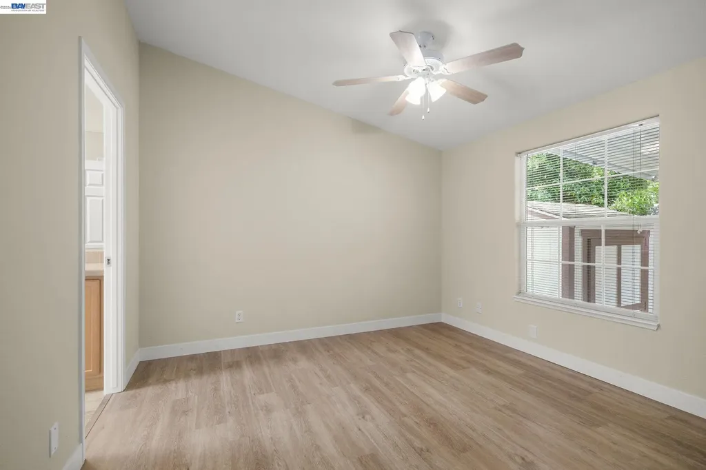 3263 Vineyard Ave., #187 Pleasanton CA 94566