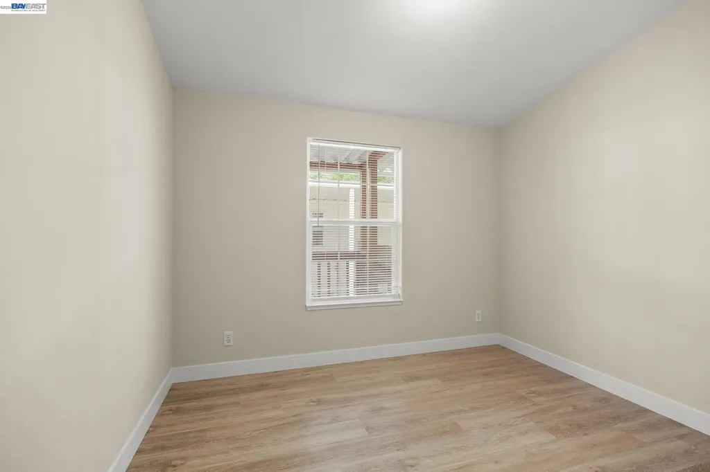 3263 Vineyard Ave., #187 Pleasanton CA 94566
