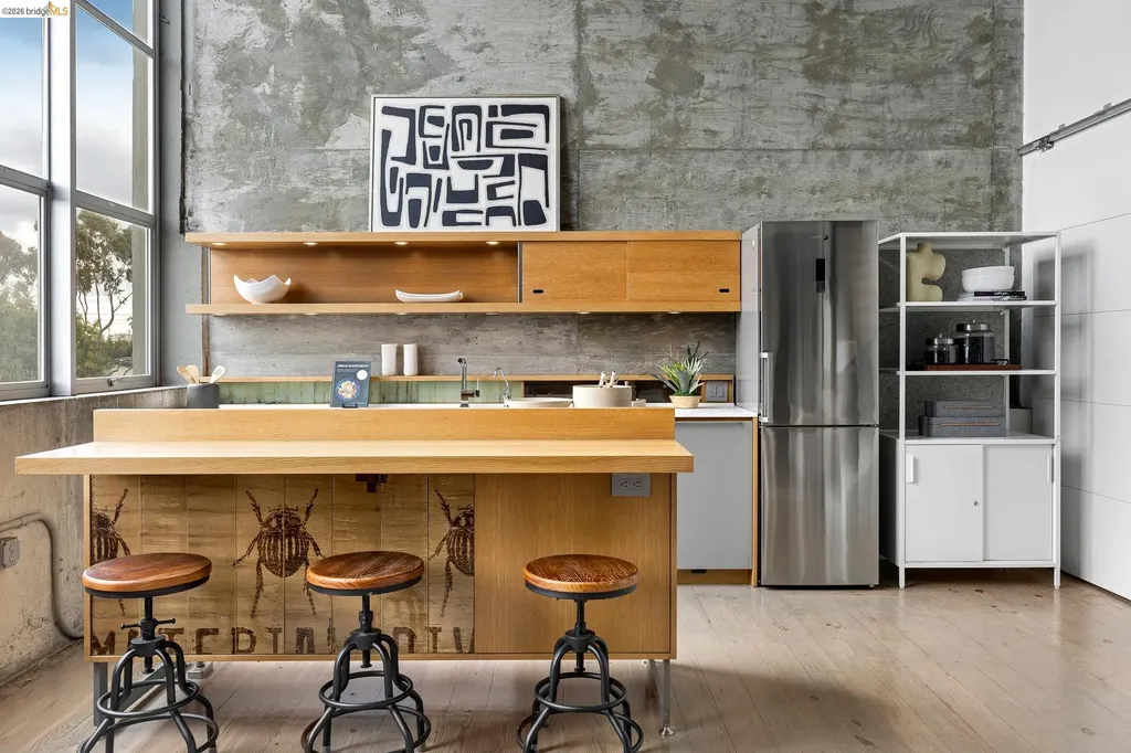 3240 Peralta Oakland CA 94608