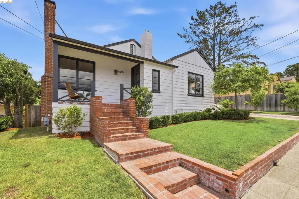 4638 Reinhardt Drive Oakland CA 94619