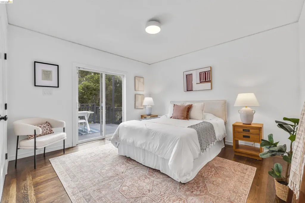 4638 Reinhardt Drive Oakland CA 94619