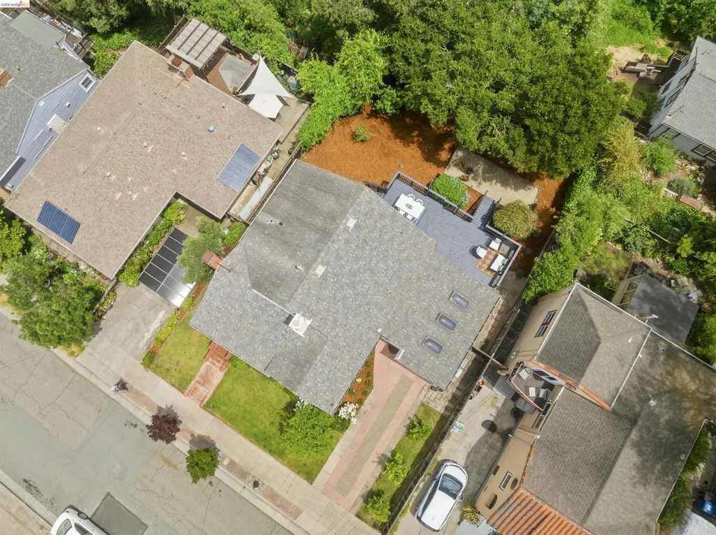 4638 Reinhardt Drive Oakland CA 94619