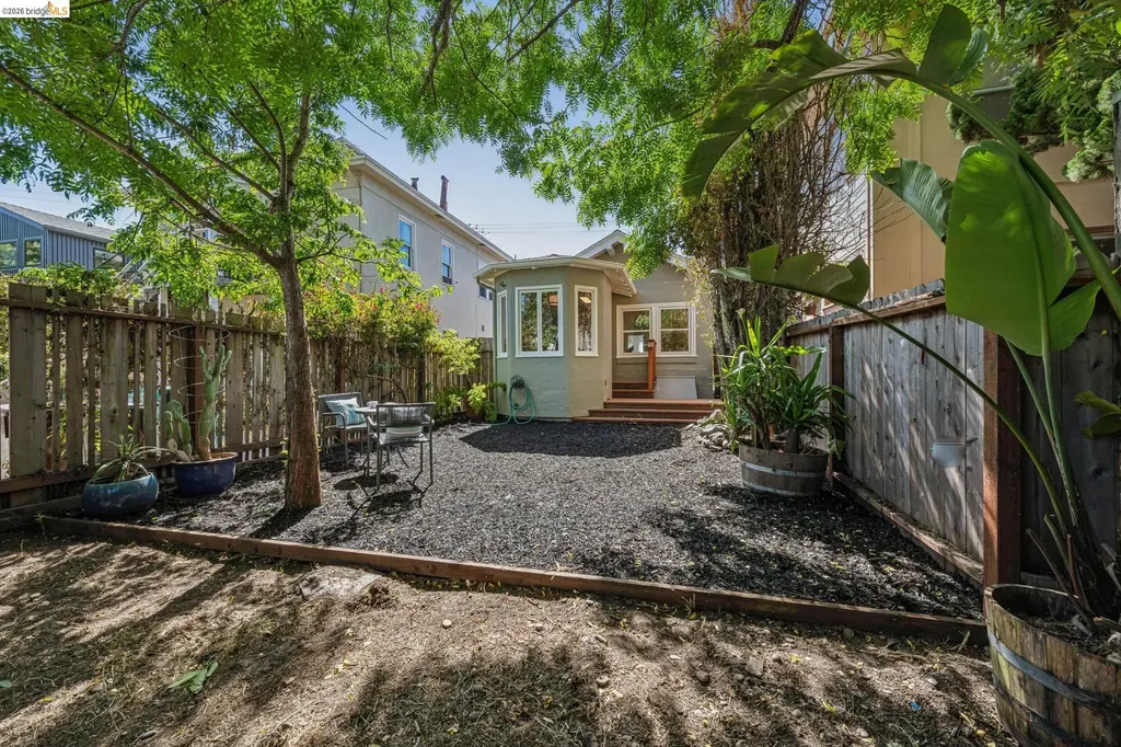 4120 Webster Oakland CA 94609
