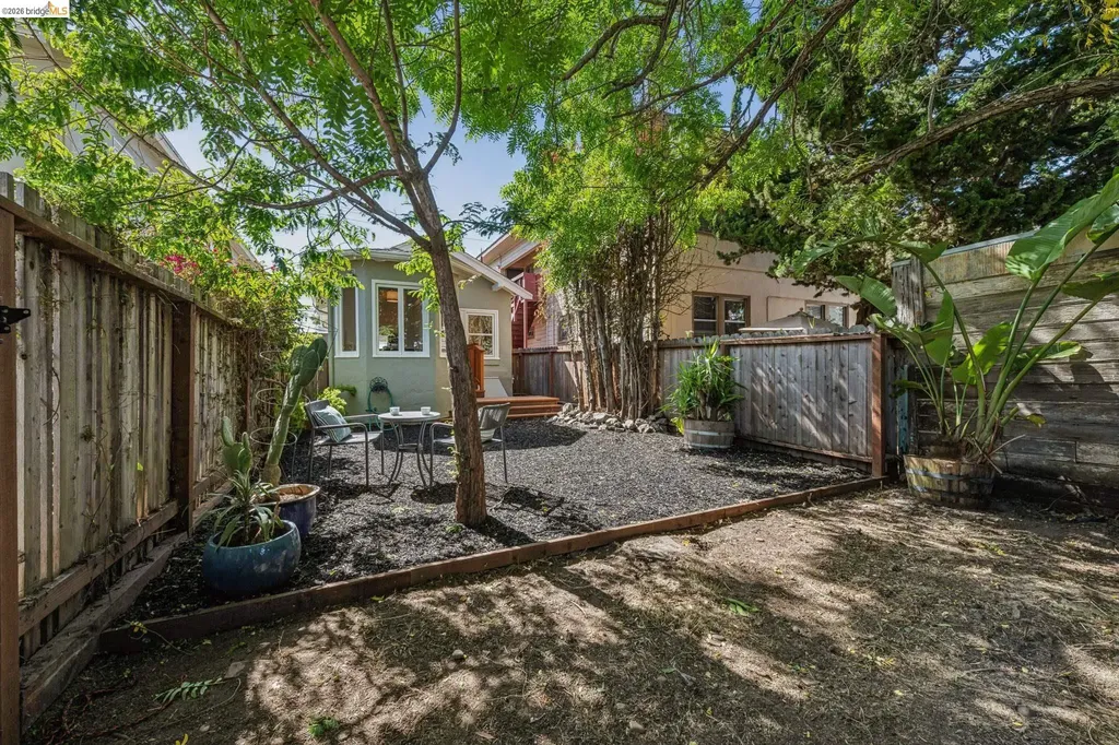 4120 Webster Oakland CA 94609