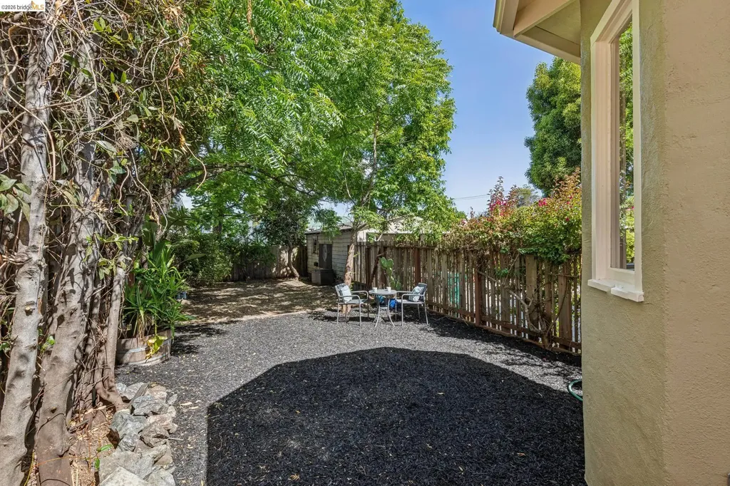 4120 Webster Oakland CA 94609