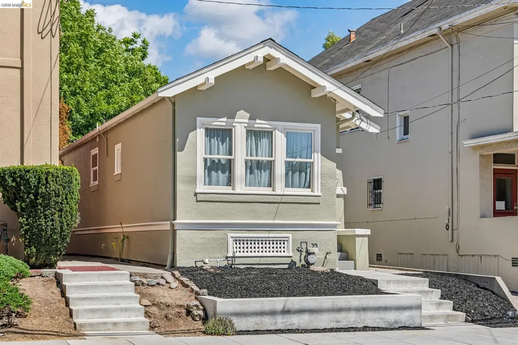 4120 Webster Oakland CA 94609