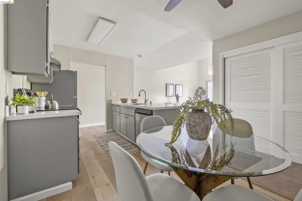 466 Crescent Street Oakland CA 94610