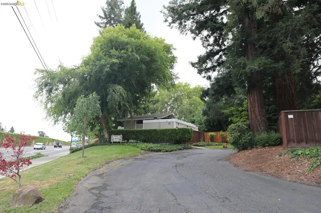 1055 San Ramon Valley Boulevard Danville CA 94526