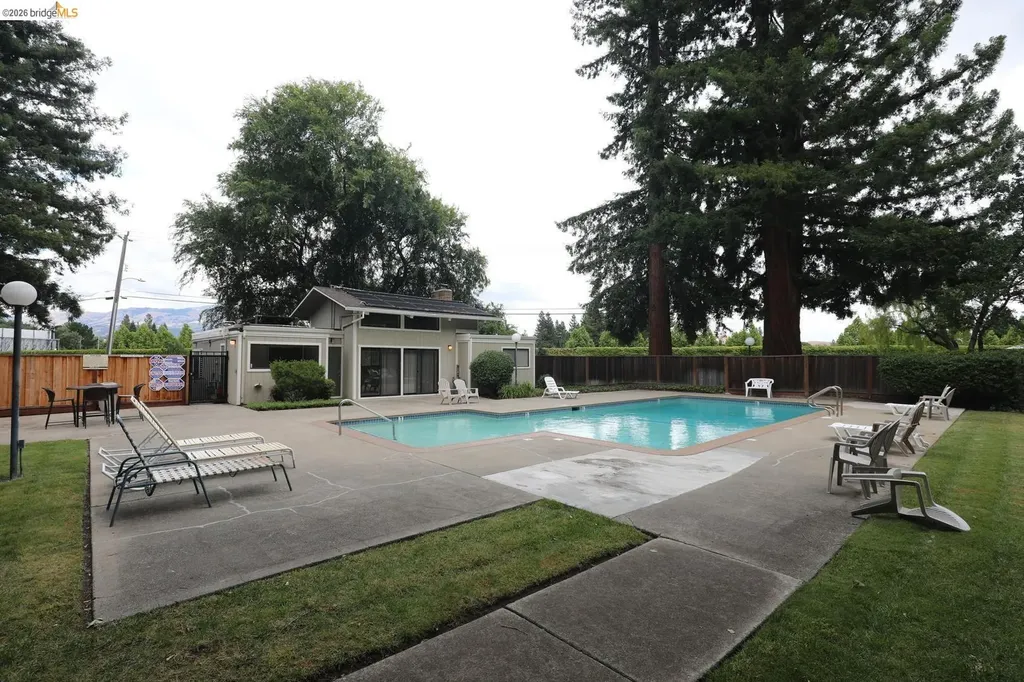 1055 San Ramon Valley Boulevard Danville CA 94526