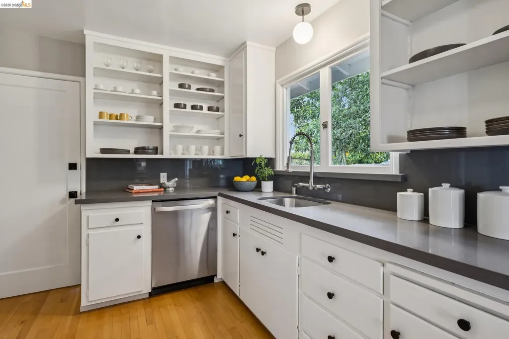 1427 Summit Road Berkeley CA 94708