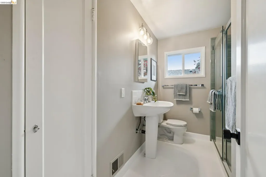 1427 Summit Road Berkeley CA 94708