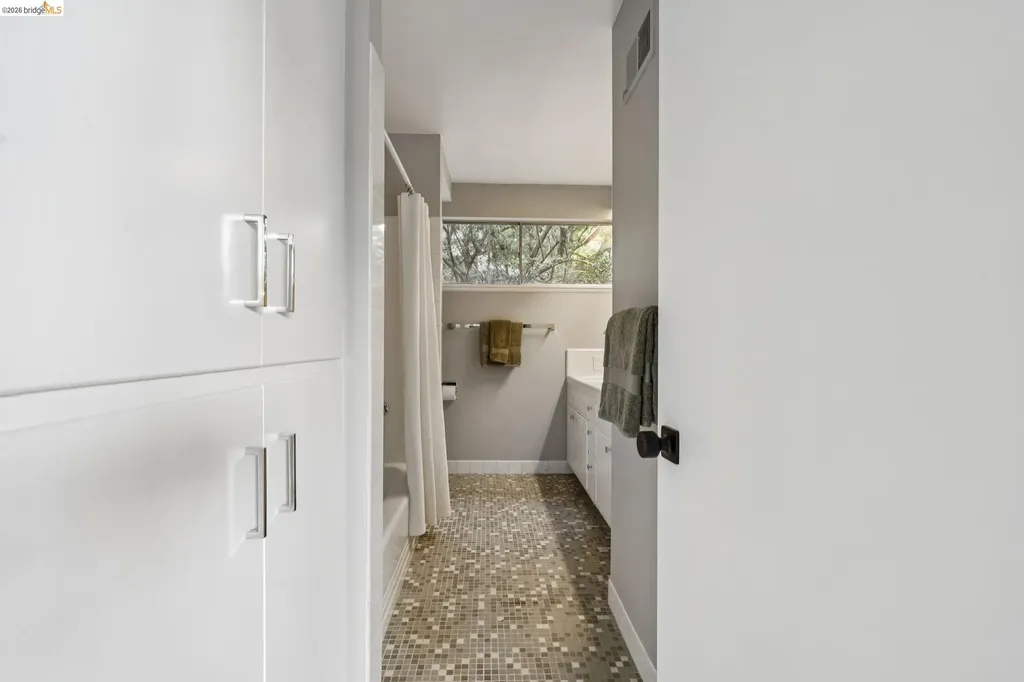 1427 Summit Road Berkeley CA 94708