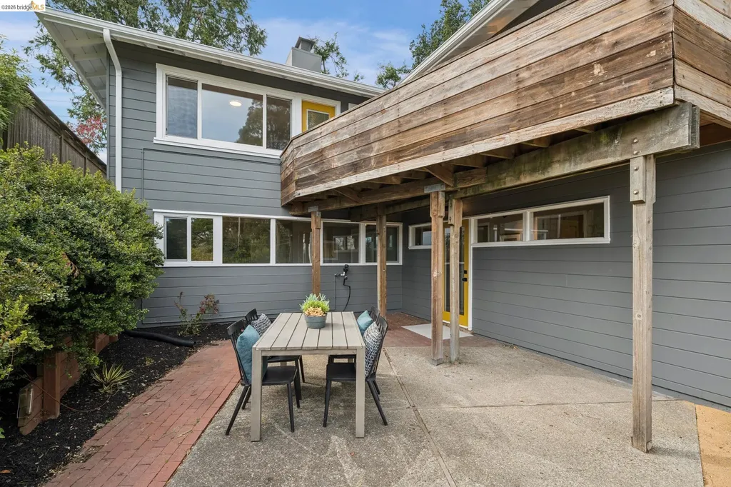 1427 Summit Road Berkeley CA 94708