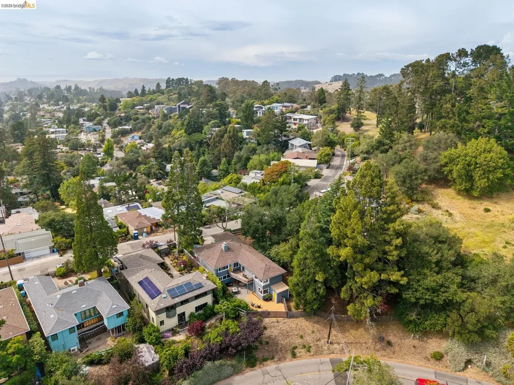 1427 Summit Road Berkeley CA 94708