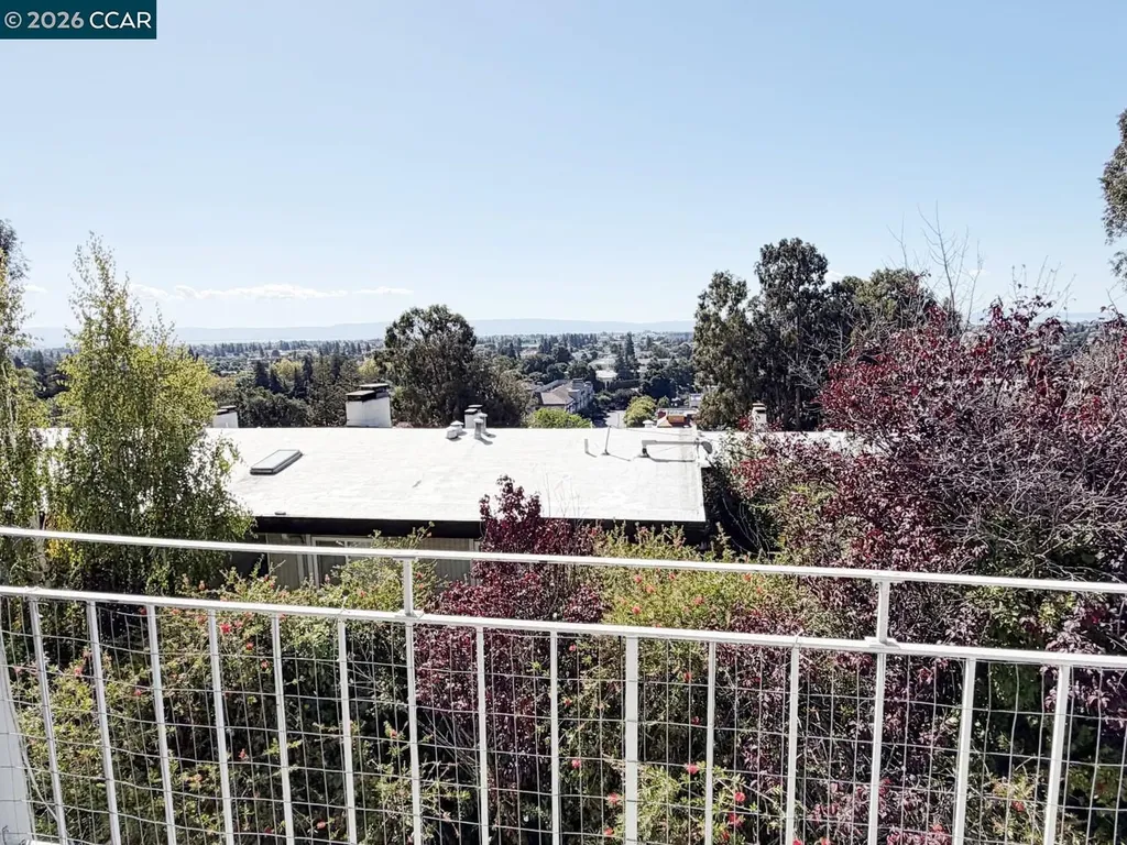 944 Walpert Street Hayward CA 94541