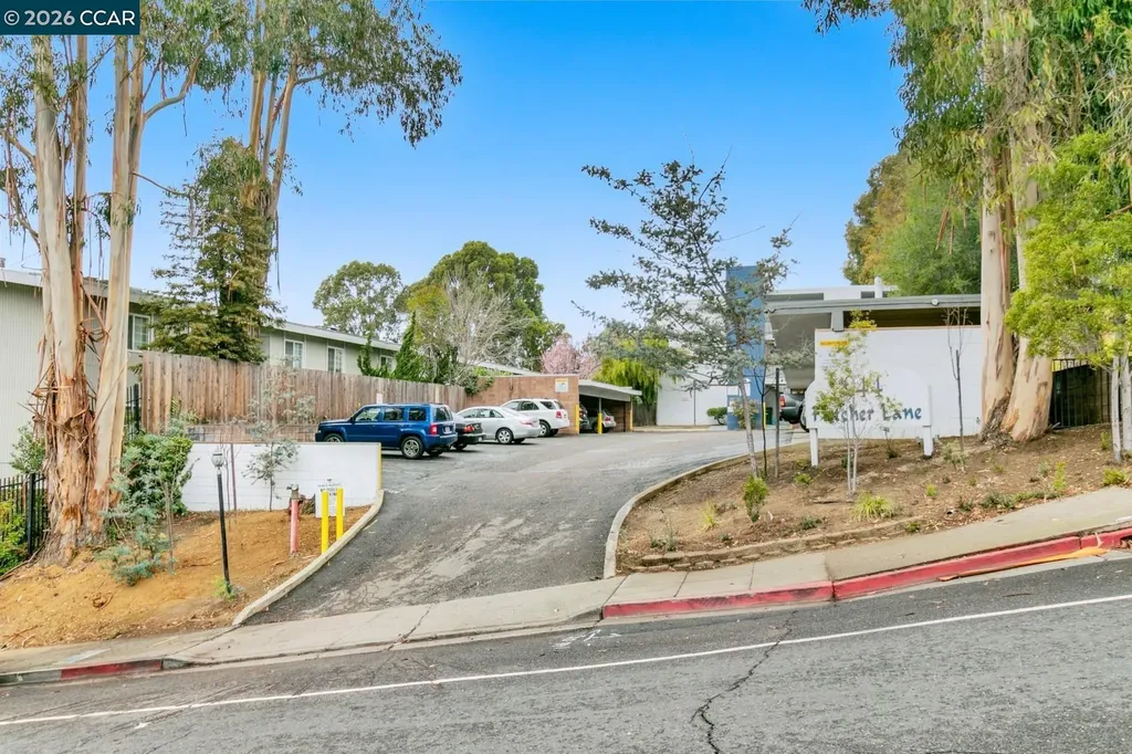 944 Walpert Street Hayward CA 94541