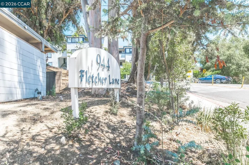 944 Walpert Street Hayward CA 94541