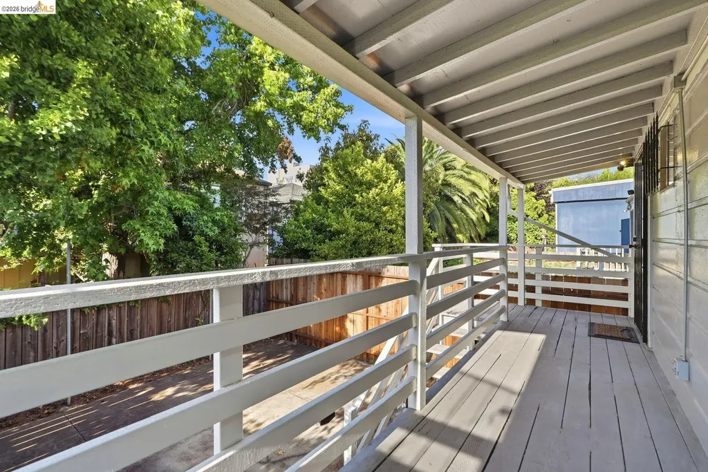 560 45th Street Oakland CA 94609