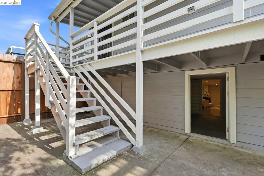 560 45th Street Oakland CA 94609
