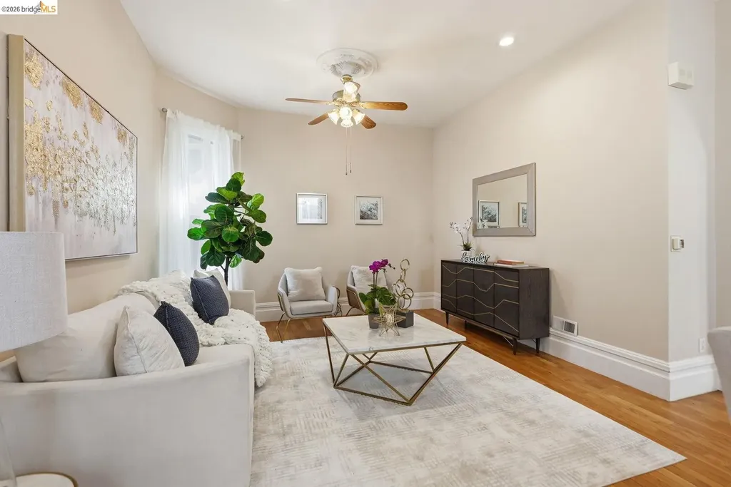 560 45th Street Oakland CA 94609