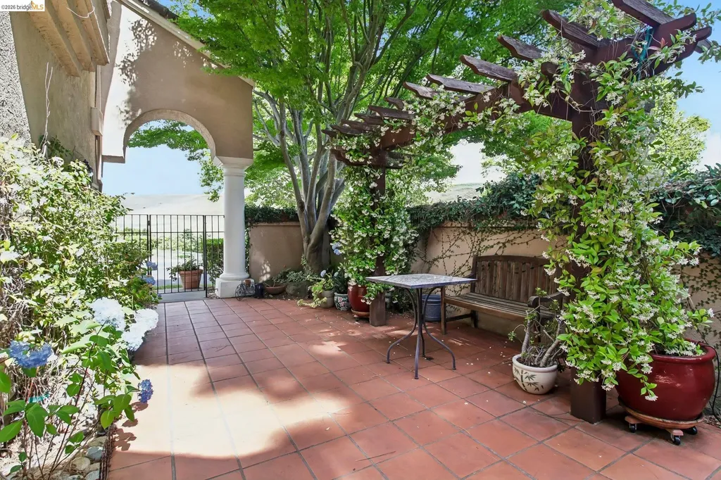 1251 Canyon Side Avenue San Ramon CA 94582