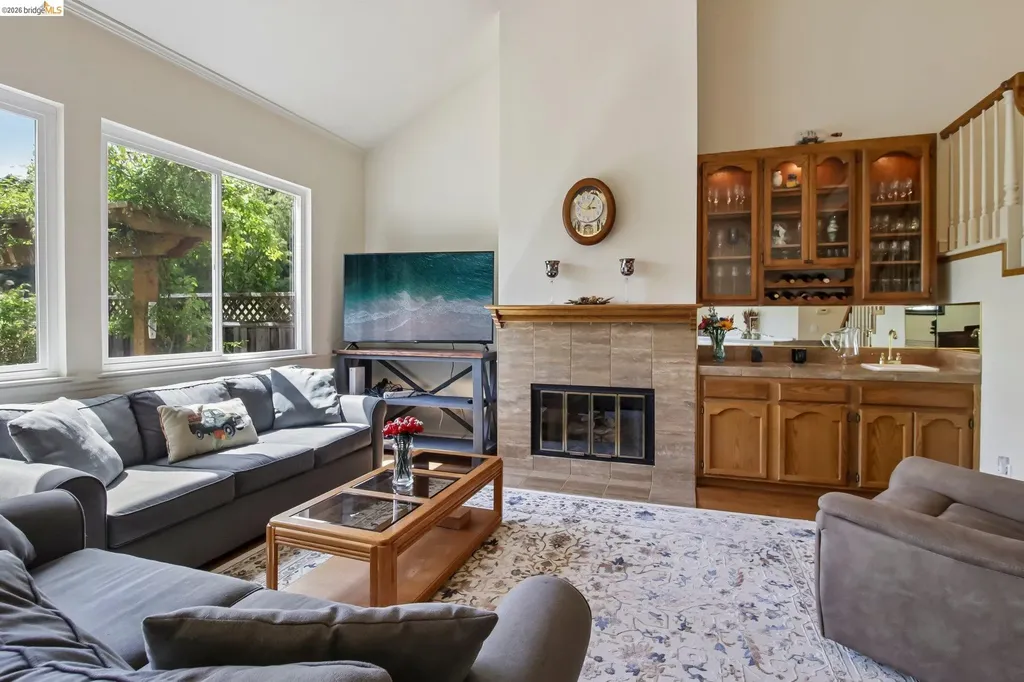 1251 Canyon Side Avenue San Ramon CA 94582