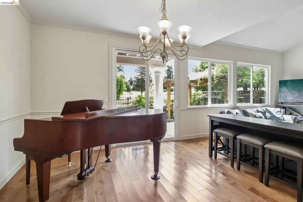 1251 Canyon Side Avenue San Ramon CA 94582