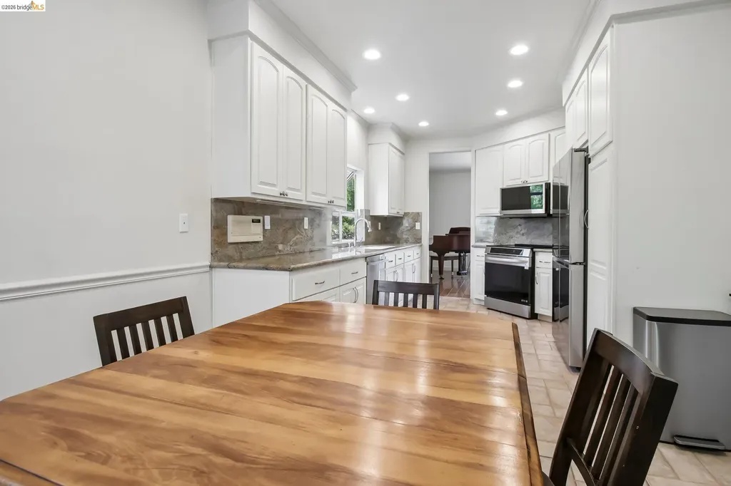 1251 Canyon Side Avenue San Ramon CA 94582