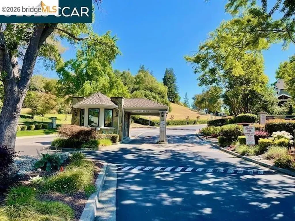 1251 Canyon Side Avenue San Ramon CA 94582