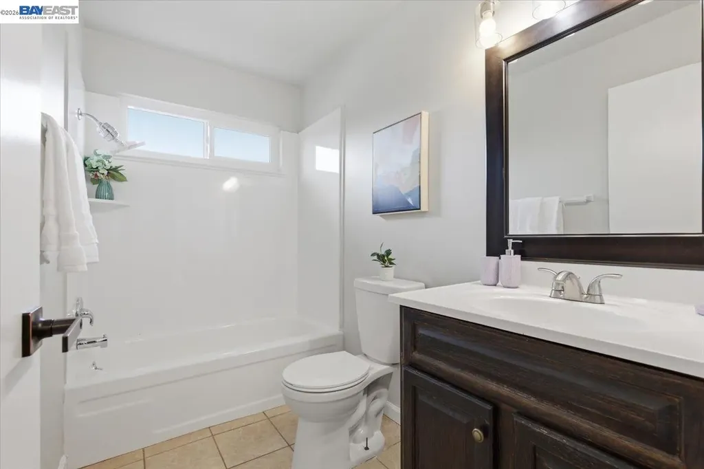 2465 Arf Avenue Hayward CA 94545