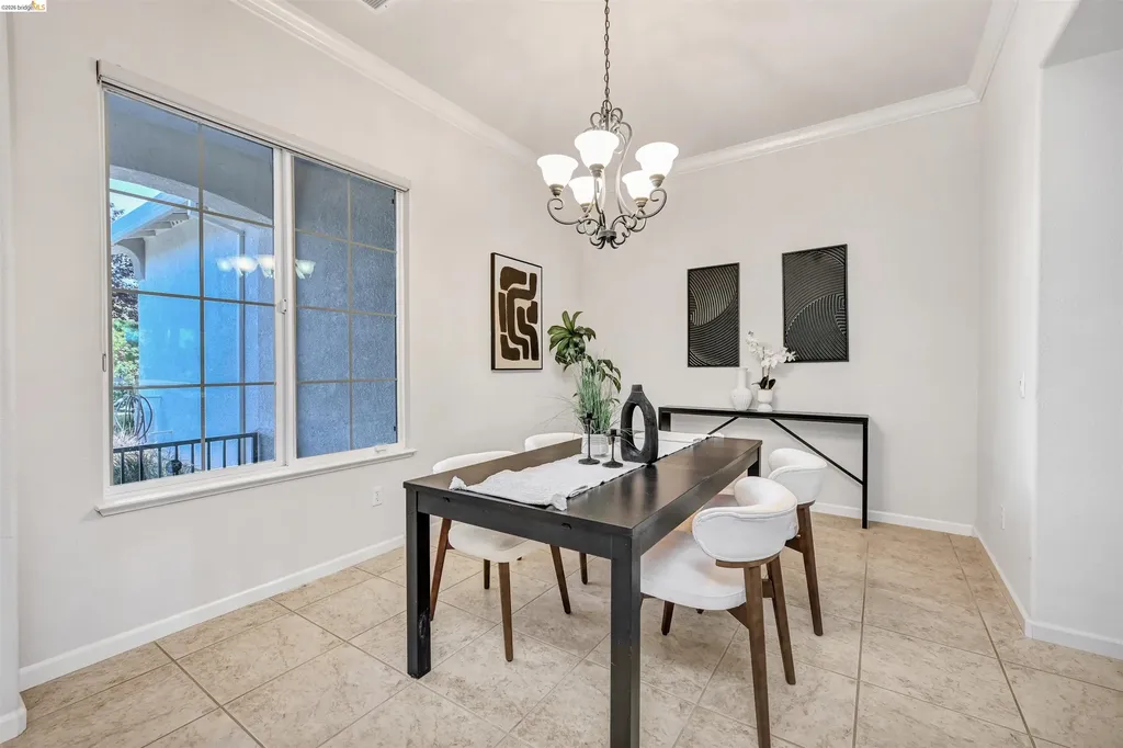 930 Suntan Brentwood CA 94513