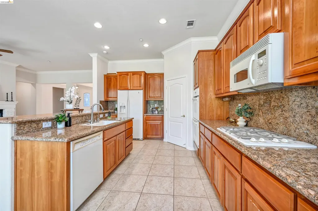 930 Suntan Brentwood CA 94513