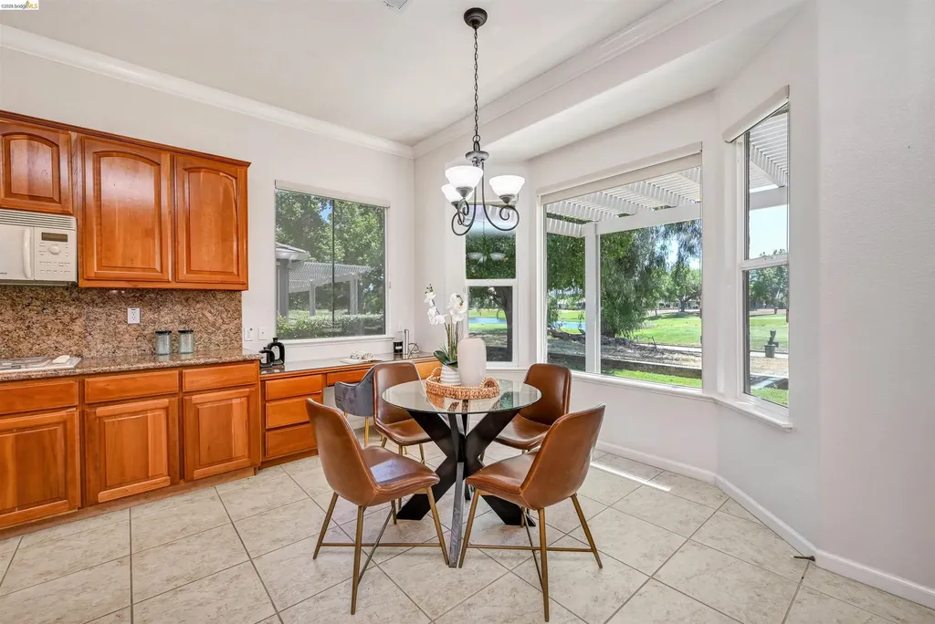 930 Suntan Brentwood CA 94513