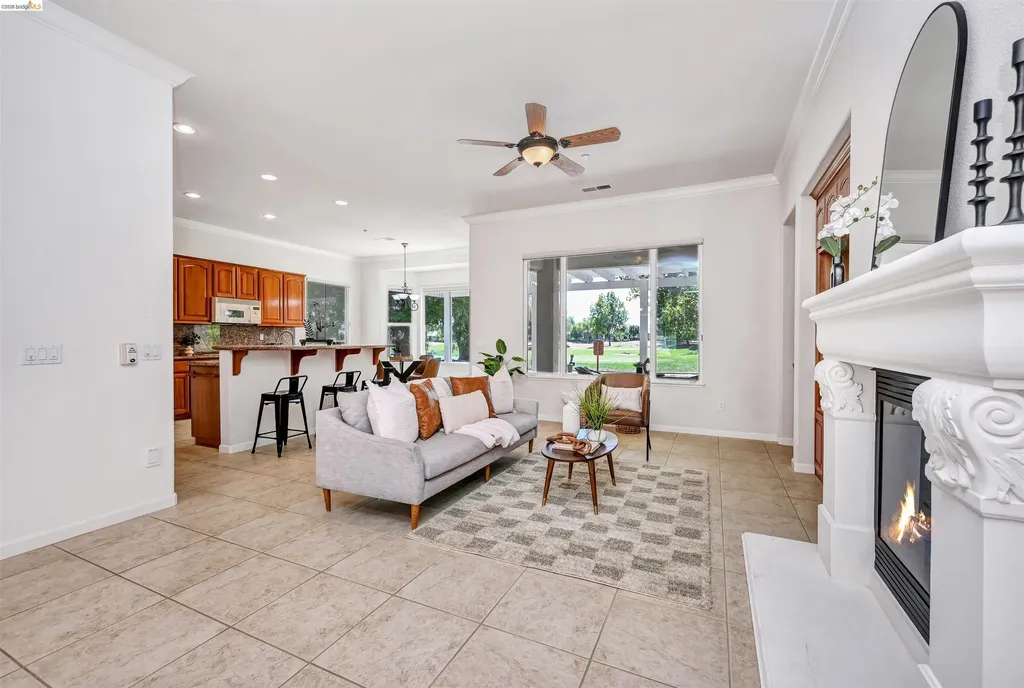 930 Suntan Brentwood CA 94513