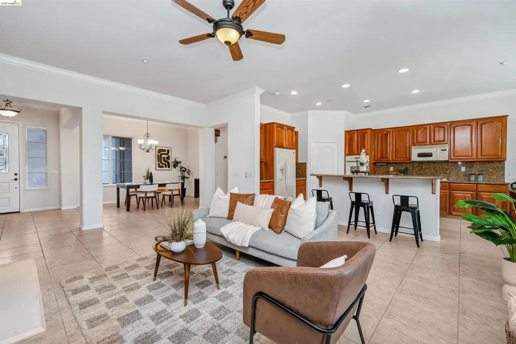 930 Suntan Brentwood CA 94513