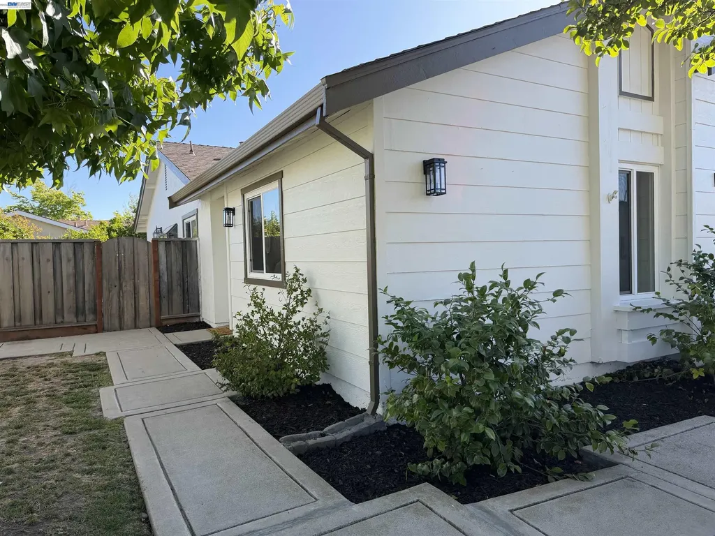 4162 Polonius Circle Fremont CA 94555