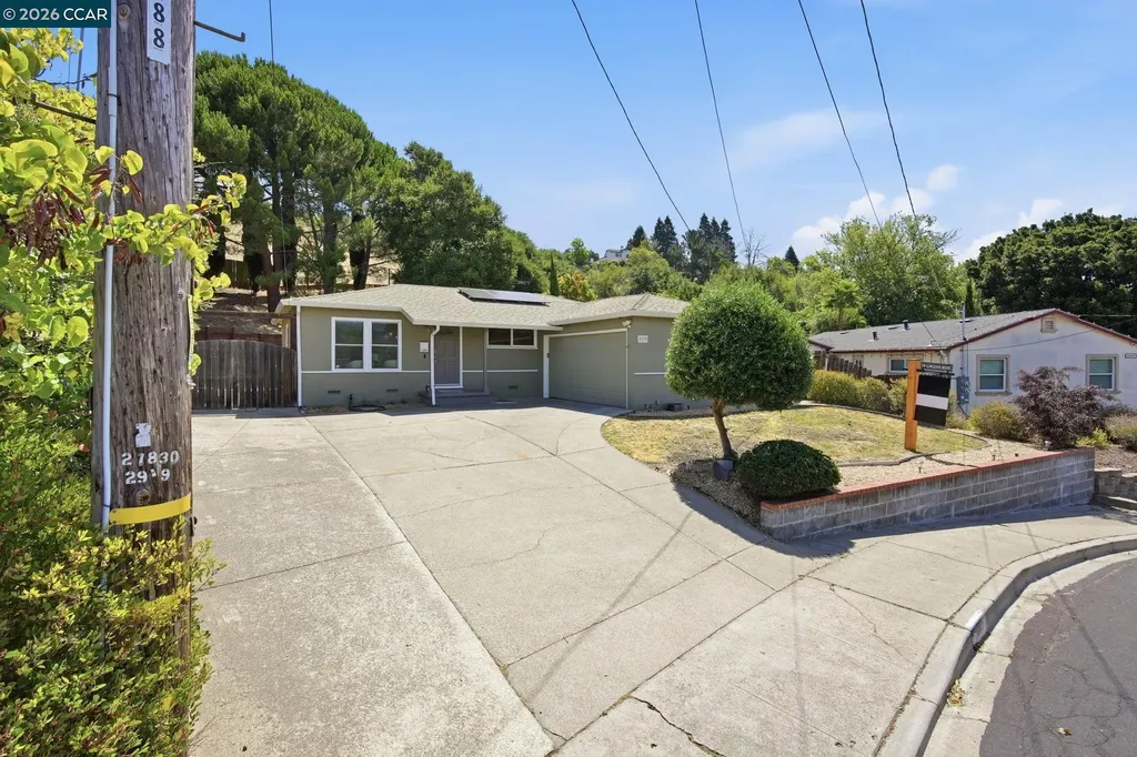 2979 Higuera Avenue Pinole CA 94564
