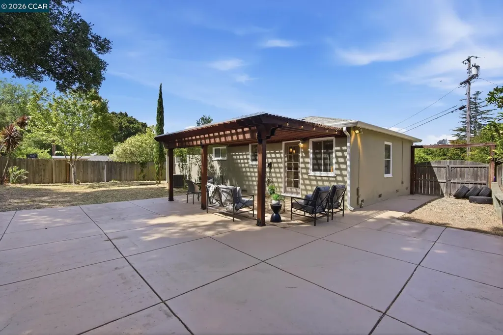 2979 Higuera Avenue Pinole CA 94564