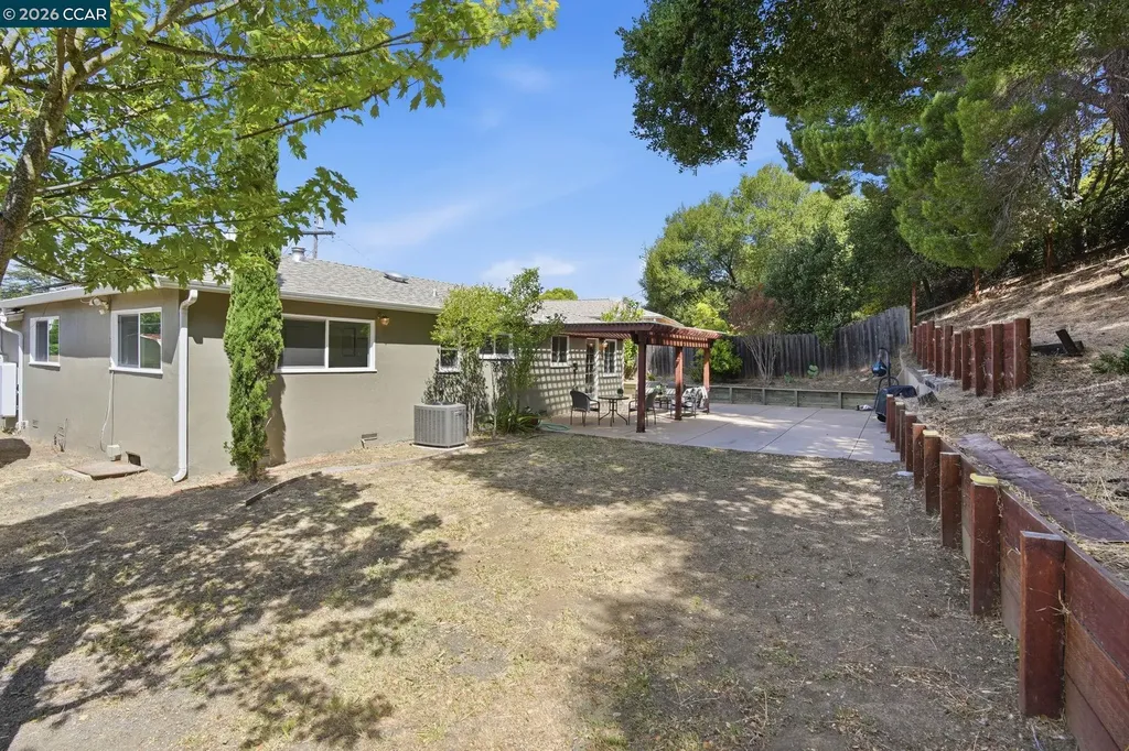 2979 Higuera Avenue Pinole CA 94564