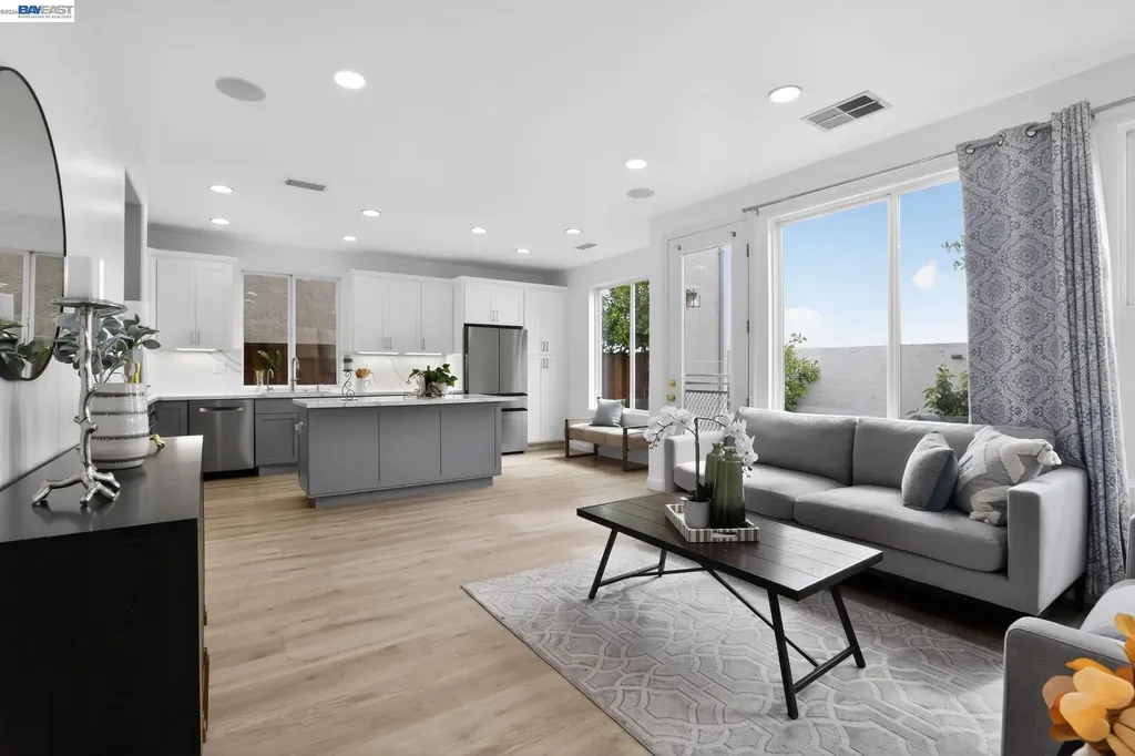 2667 Chocolate Street Pleasanton CA 94588