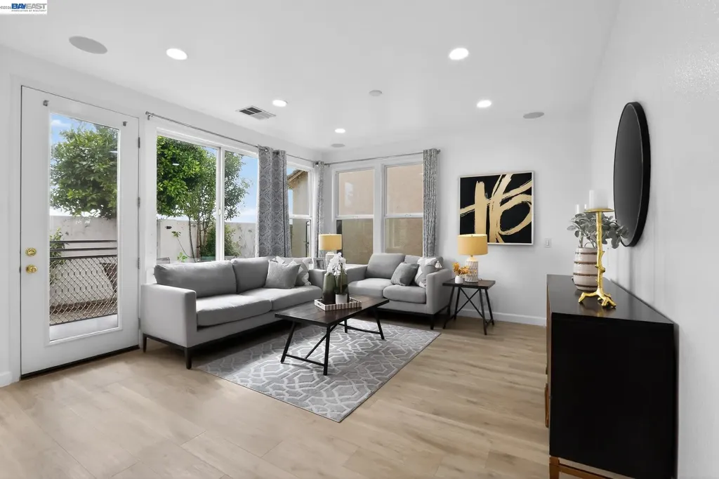 2667 Chocolate Street Pleasanton CA 94588