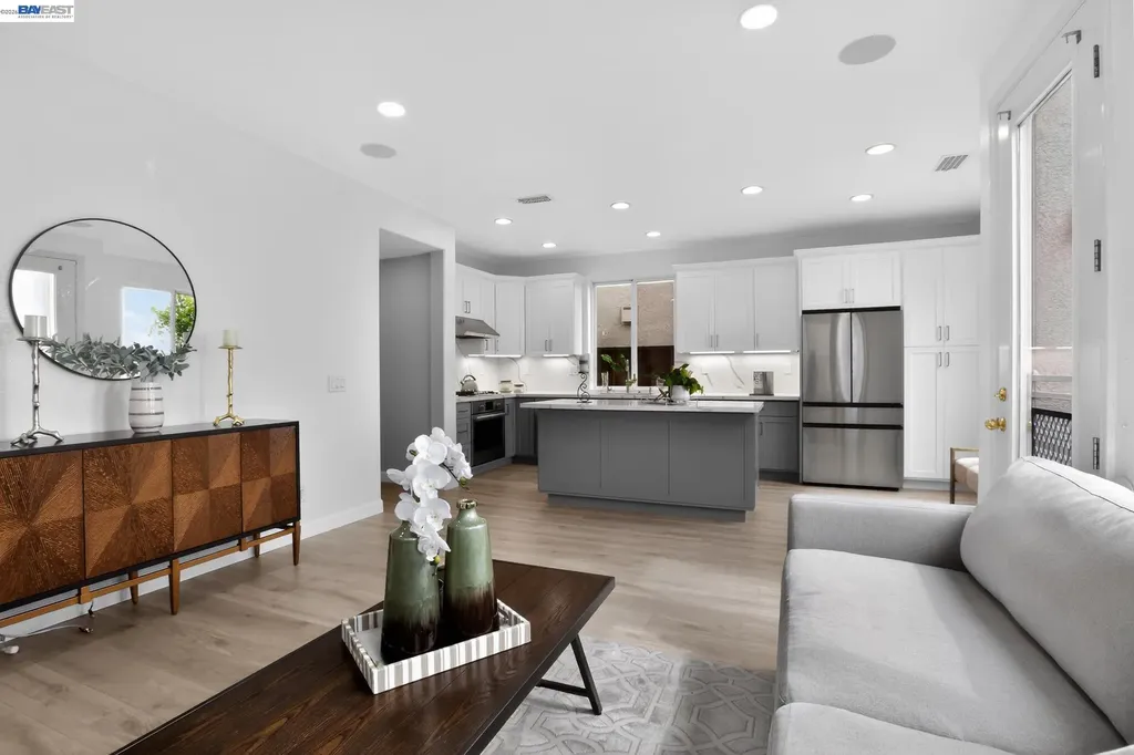 2667 Chocolate Street Pleasanton CA 94588