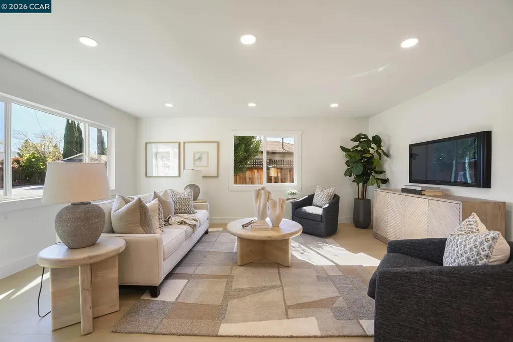 1543 Laverne Court Concord CA 94521