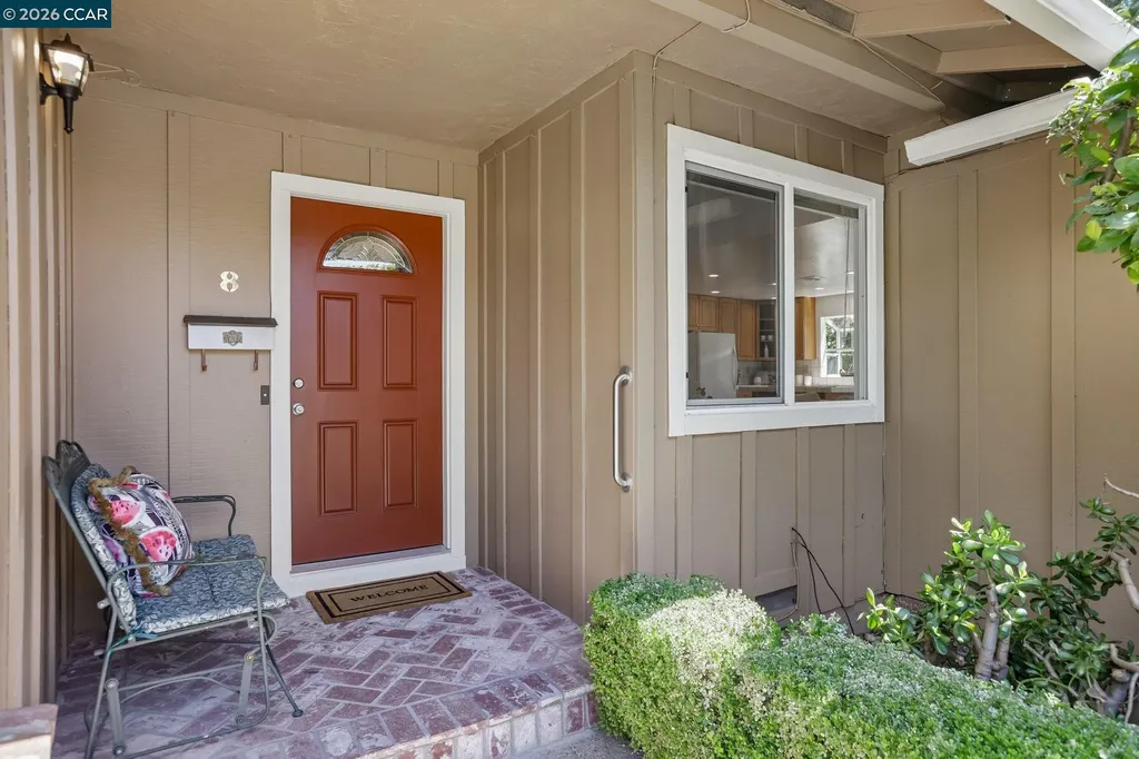 8 Bristol Court Pleasant Hill CA 94523