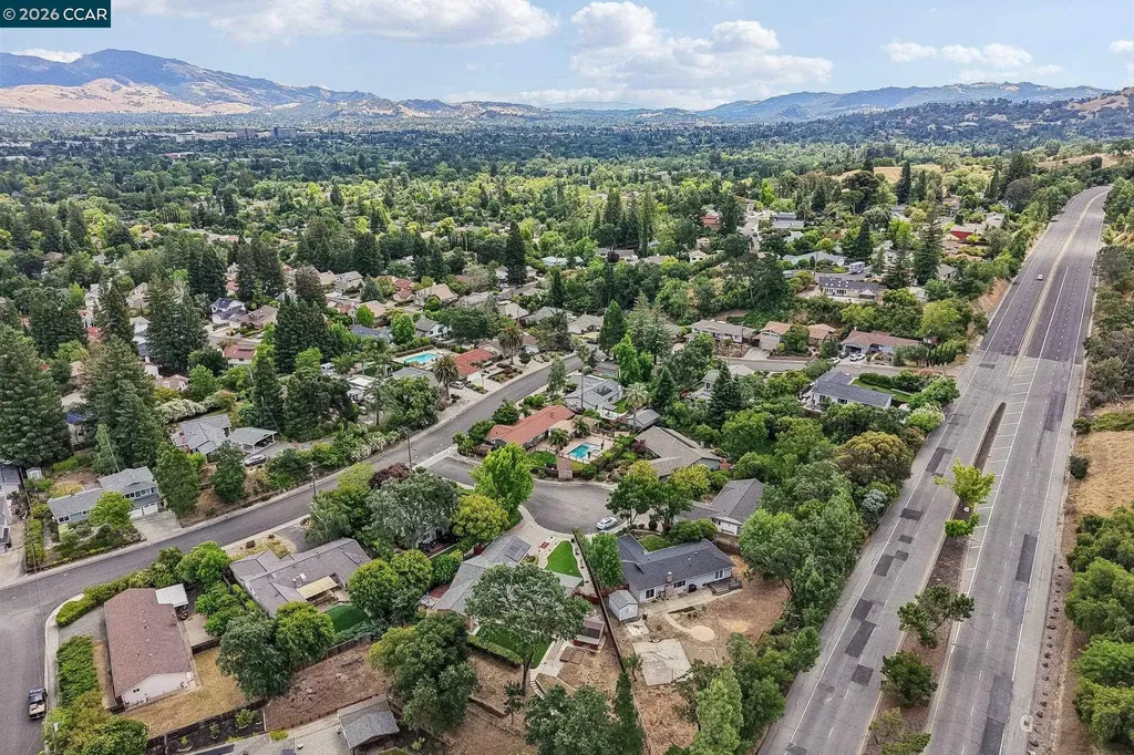 8 Bristol Court Pleasant Hill CA 94523