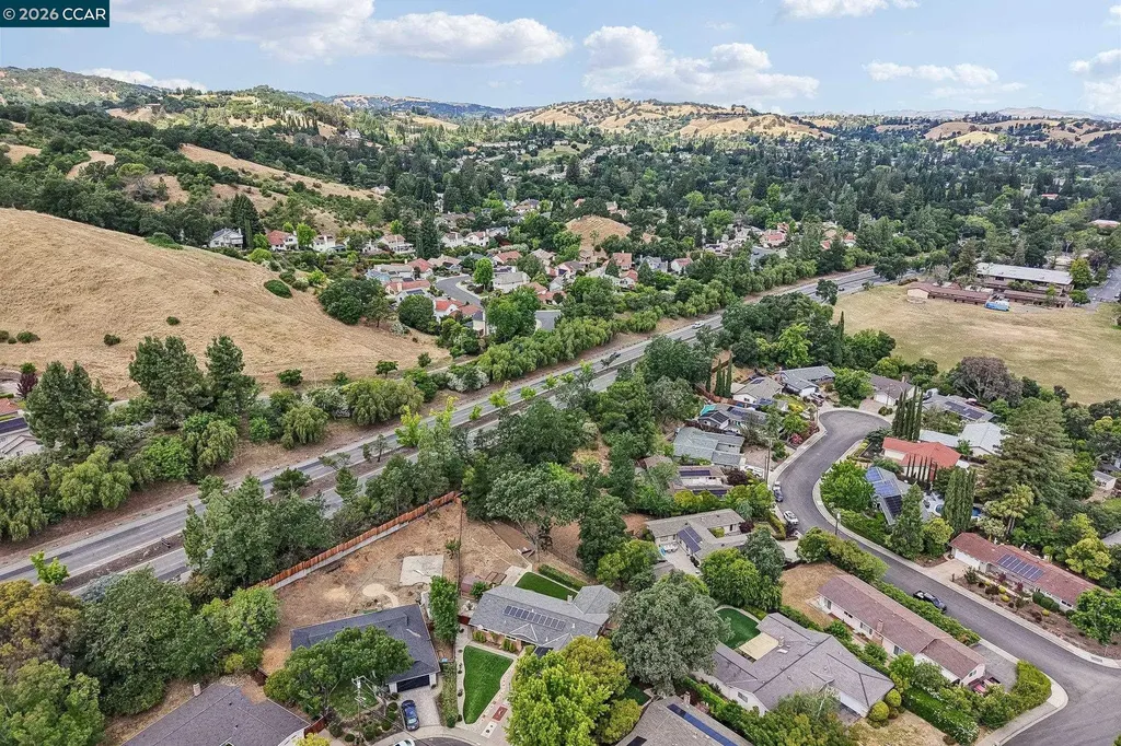 8 Bristol Court Pleasant Hill CA 94523