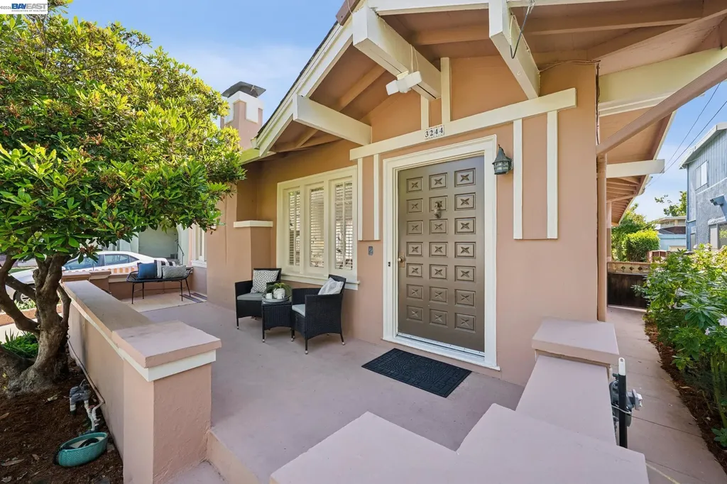 3244 Fernside Boulevard Alameda CA 94501