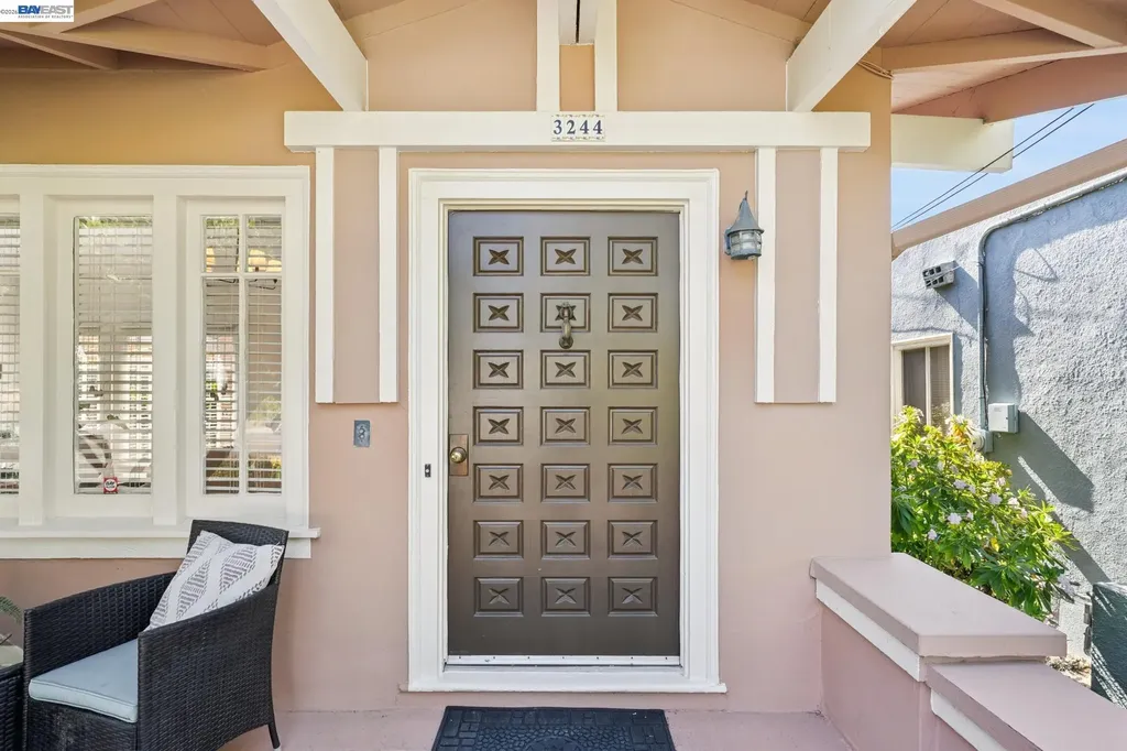 3244 Fernside Boulevard Alameda CA 94501