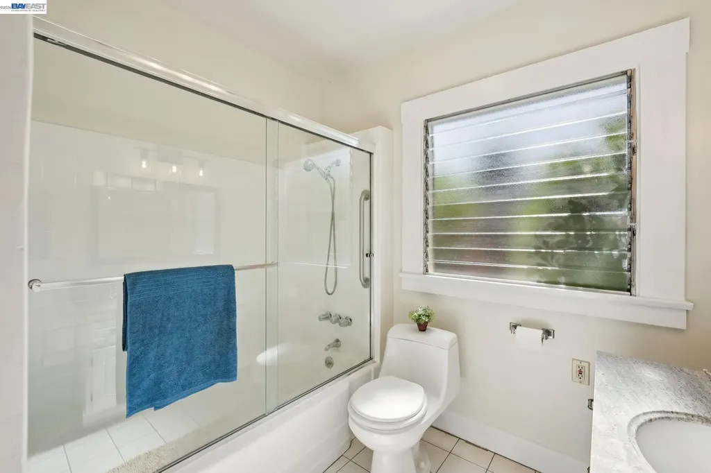 3244 Fernside Boulevard Alameda CA 94501